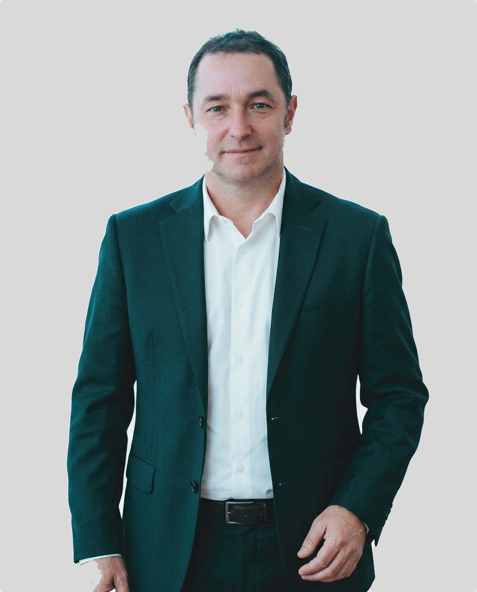 Cristián Mena
